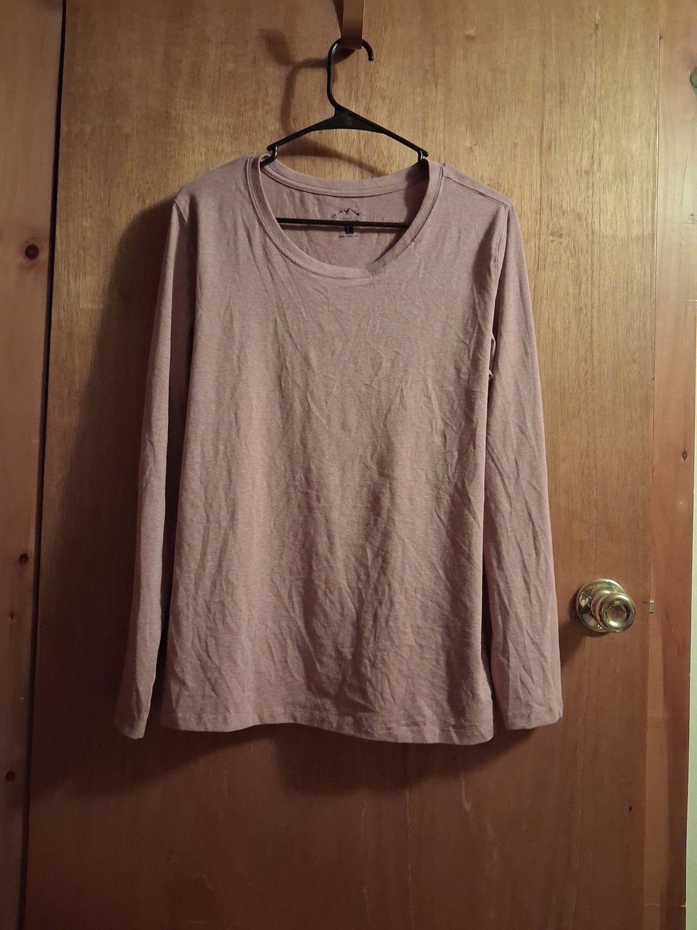 Everyday Long-Sleeve Crewneck Tee in Mauve Pink